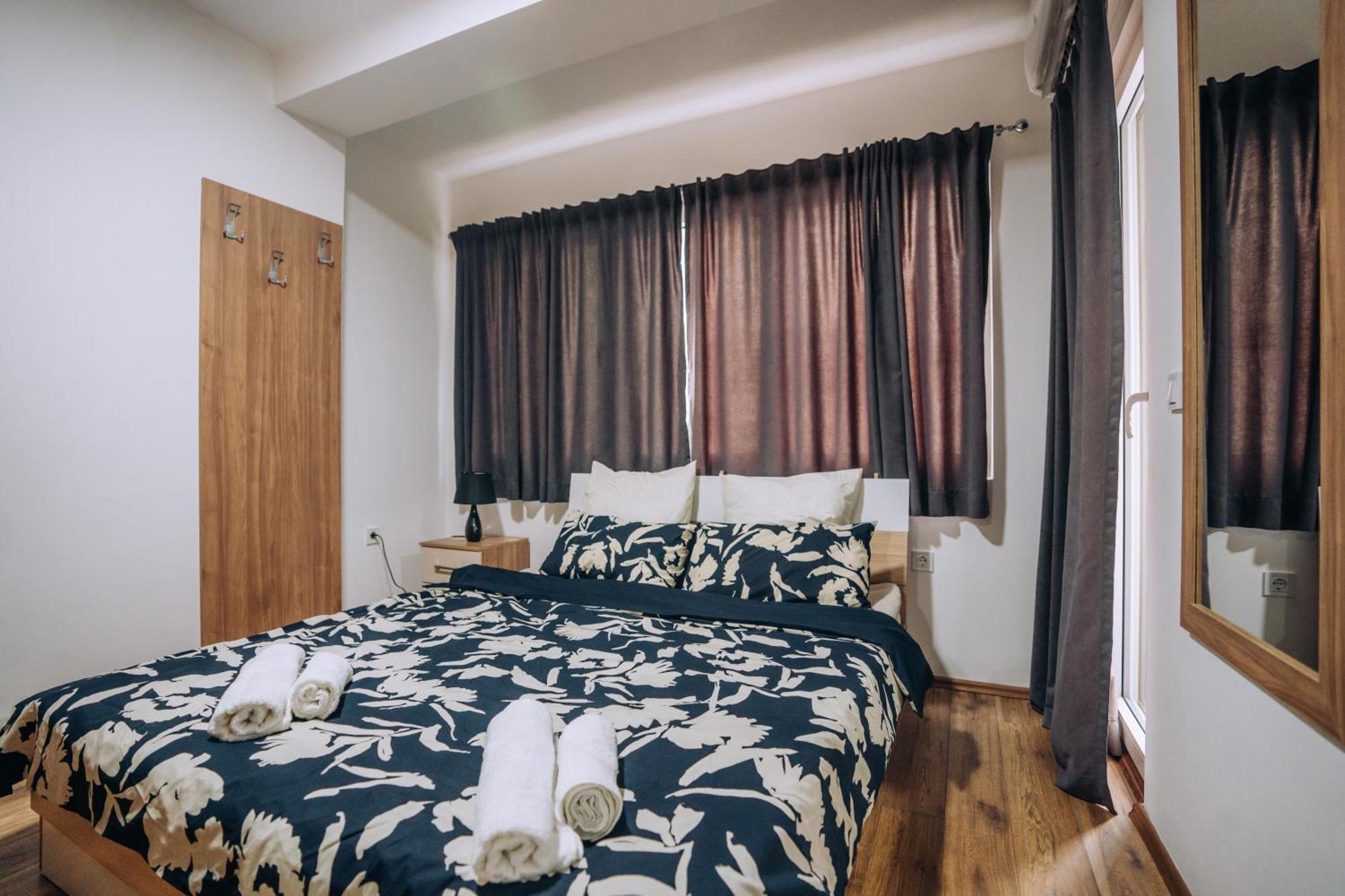 Sana Apartments Ohrid Buitenkant foto