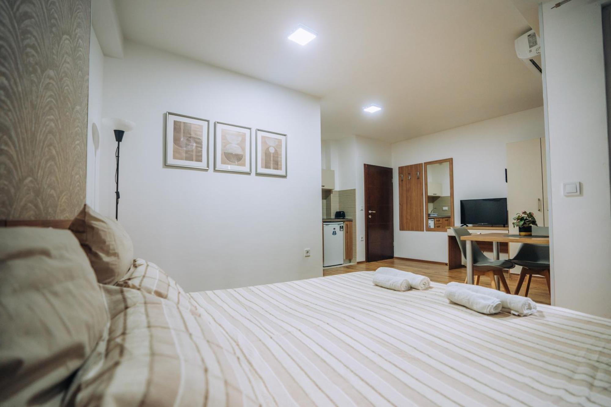 Sana Apartments Ohrid Buitenkant foto